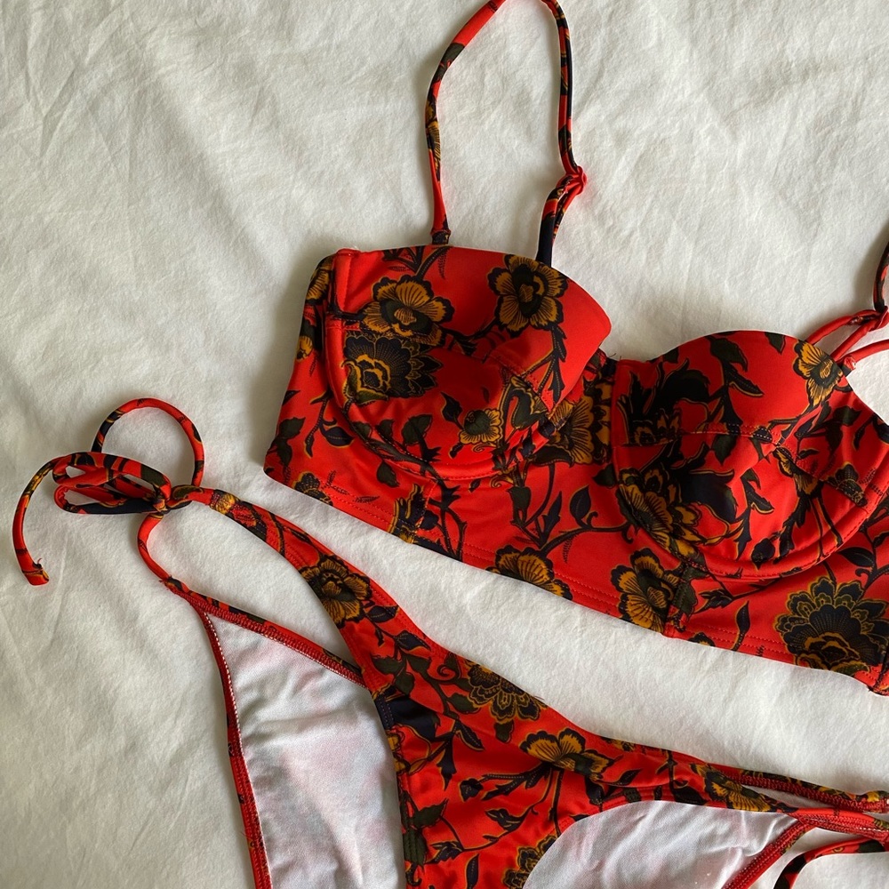 UK brand Orange Bikini set - Picture 2 of 6
